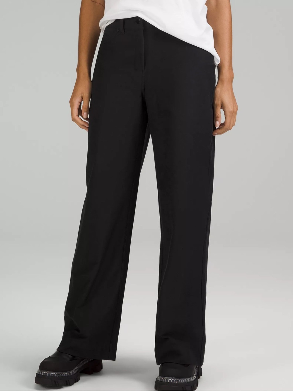 Lululemon size 28 city sleek 5 pocket high-rise wide-leg black